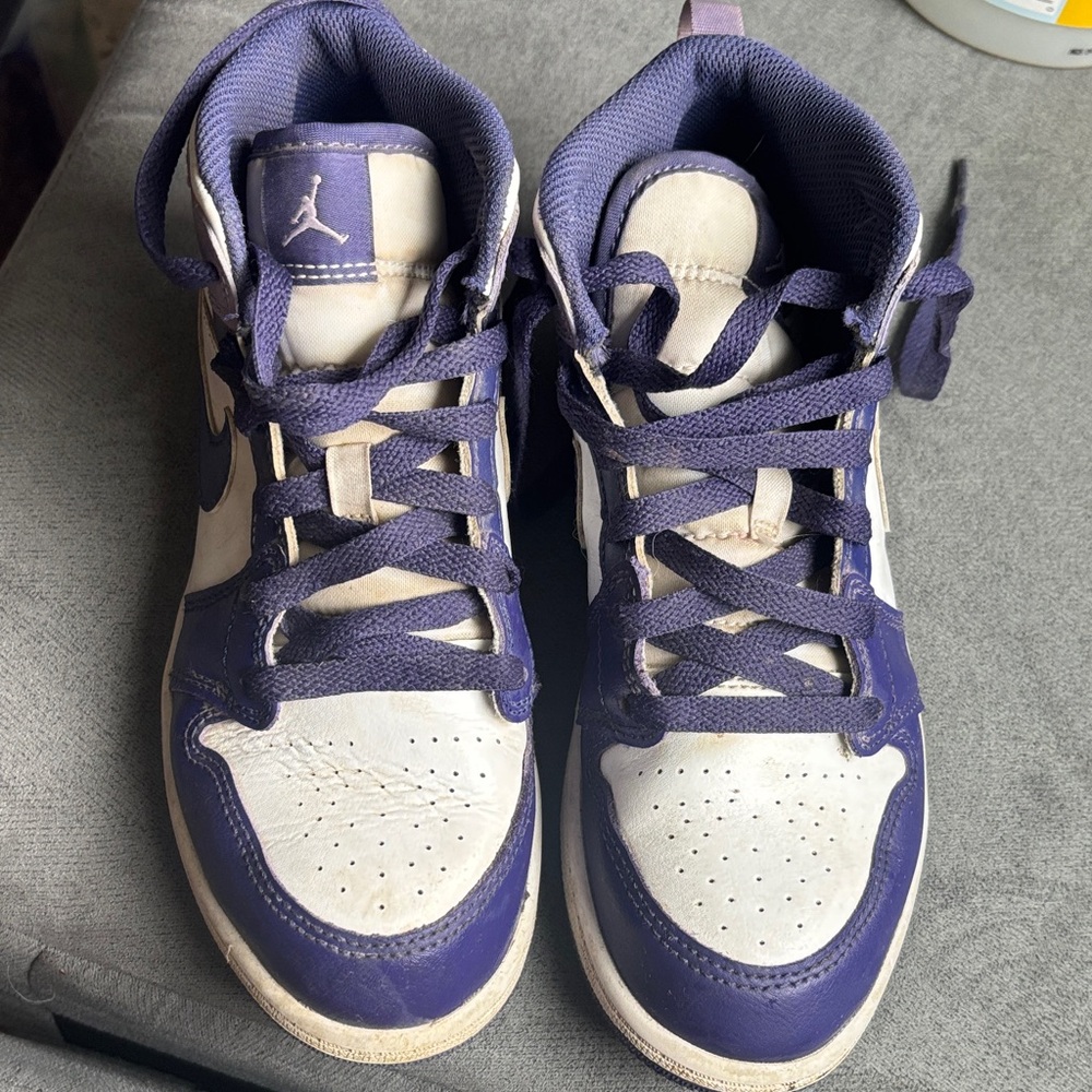 Jordan Kids Sneakers in Purple and White 2.5 Size
